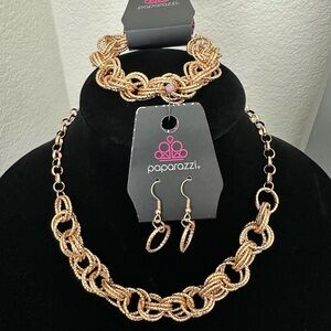 Paparazzi Gold Chain Necklace Set